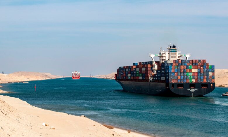 suez canal gettyimages 1183013061